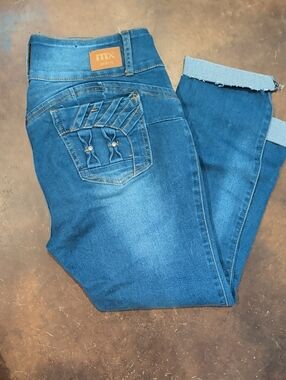 Modaxpress Women's Dark Blue Stretch Denim Jeggings with Decorative Back Pocket